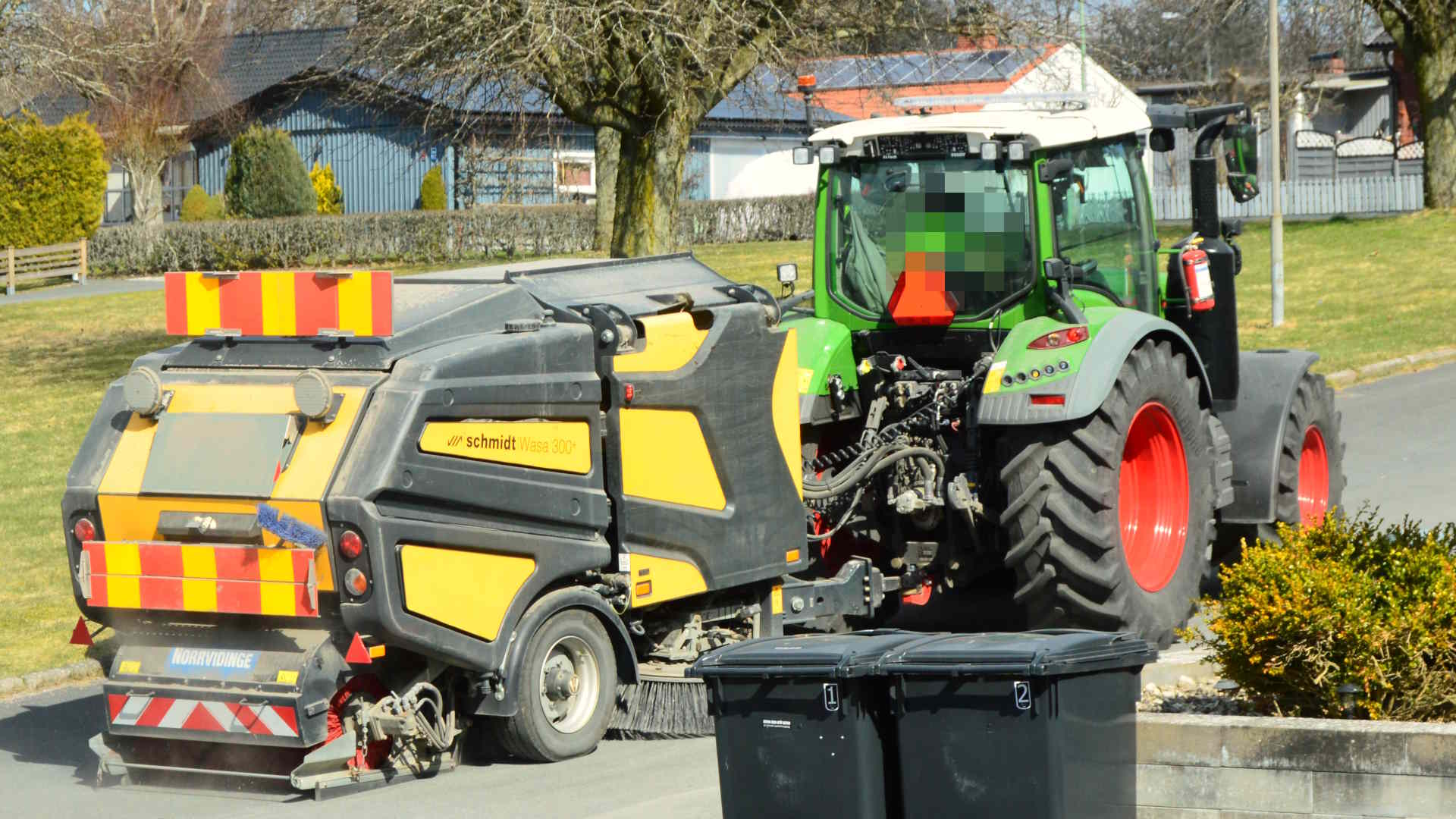 Ett säkert vårtecken - gatusopningen är igång!
